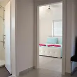 & Ana 2 Задар