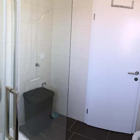 Apartamento & Ana 2 *