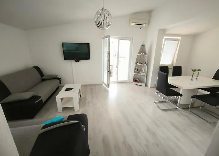 & Ana 2 Apartment Zadar